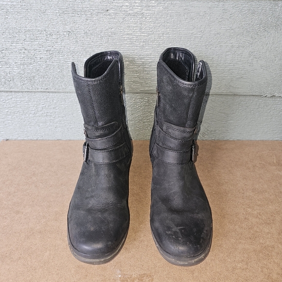 UGG Simmens Black Leather Wool Waterproof Ankle Boots Women's Size 7 - Picture 2 of 6